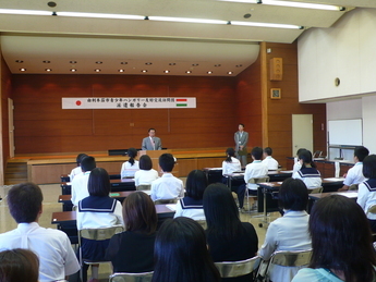 写真:派遣報告会1