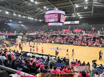 みんなでハピネッツの試合を観戦!
