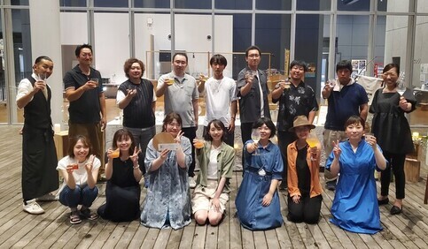 「仕事柄、数年ぶりの飲み会なんです!」という方も多く いよいよ本格的にワイワイ飲みながら 交流を楽しめるようになったことも嬉しいです! 「若麦交流会 ~みんなでかんぱい~ 」 ご参加ありがとうございました!