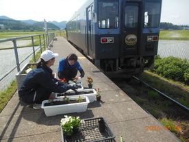 駅舎を活用した賑わいづくり事業　曲沢駅