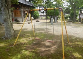 ブランコ 修繕前