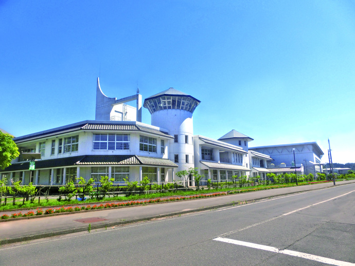 鶴舞小学校外観