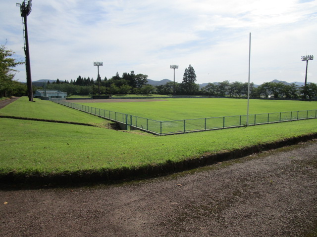 由利緑地公園グラウンド写真