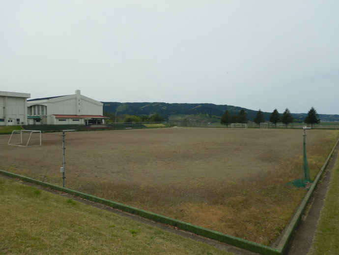 由利運動公園サッカー場外観