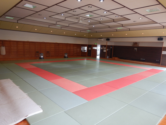 由利武道館 柔道場