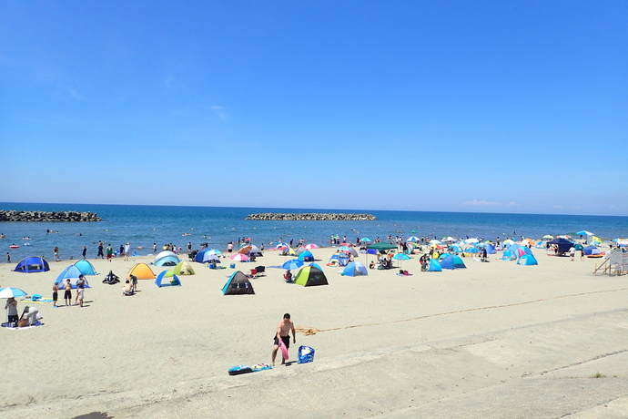 西目海水浴場の写真