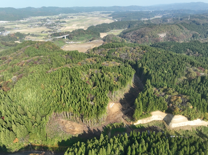 令和5年11月に敷地南側から空撮した写真