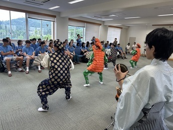 写真:由利高校訪問1