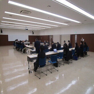 本荘地域学校再編委員会会議風景