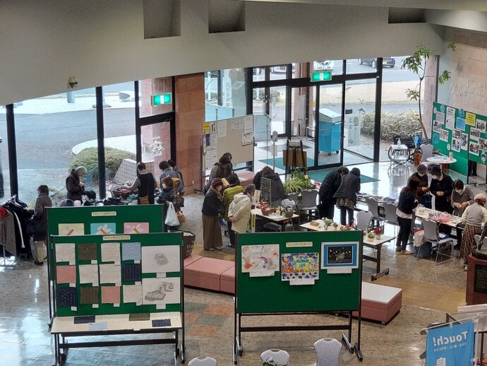 生涯学習交流展の様子