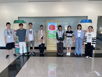 写真:タイ・ヤクルト工場の見学