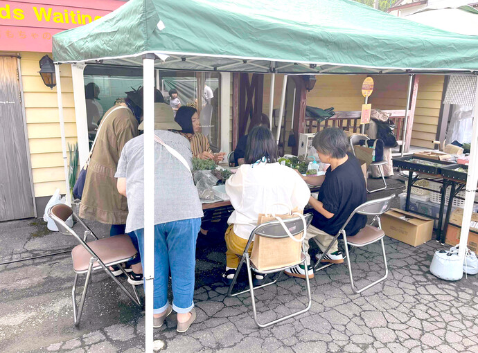 鮎川駅の出店