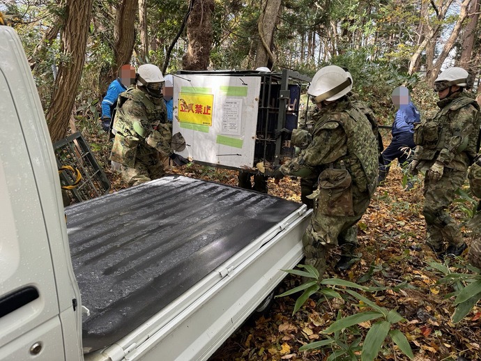 箱罠設置の様子2