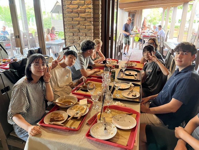 ヴィシェグラードで食事