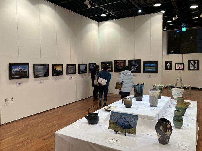 R7美術展会場の写真3