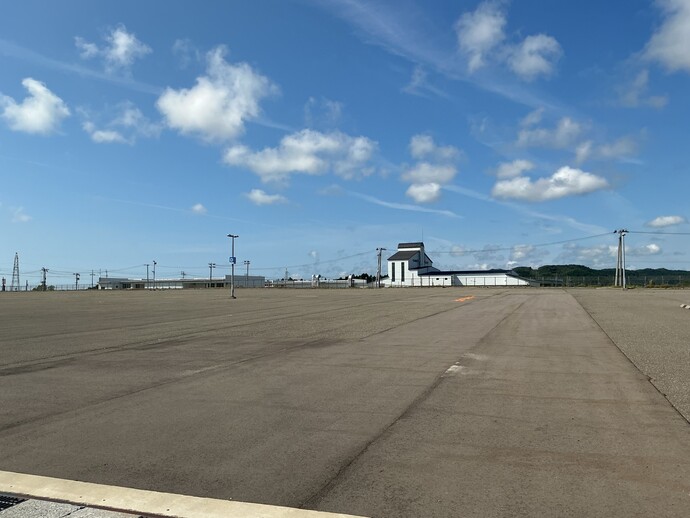 TDK株式会社本荘工場駐車場写真(1)