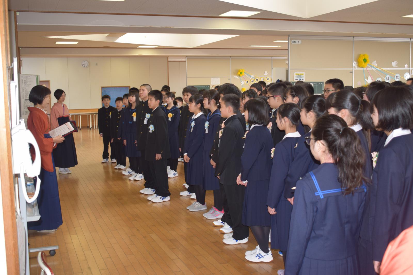 卒業式 学校全体 由利本荘市立 尾崎小学校